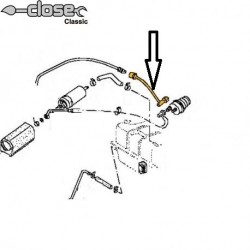Tuyau de carburant entre l'accumulateur et la conduite rigide